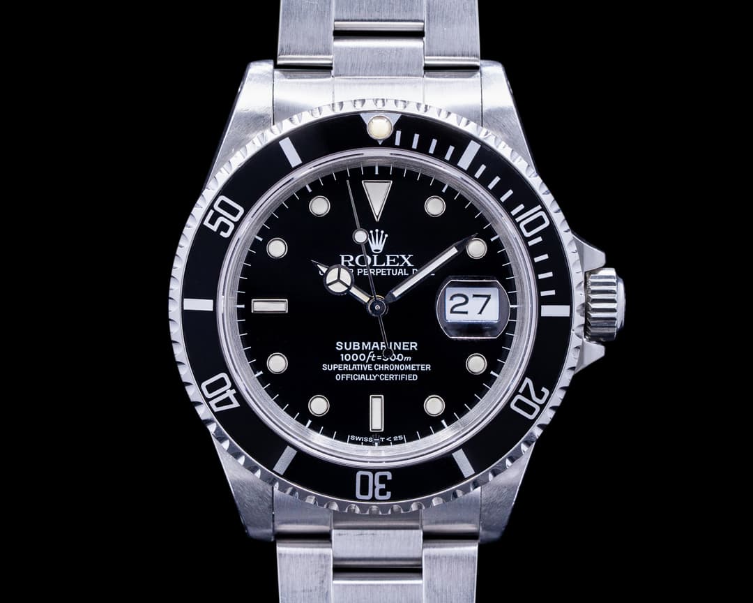 Rolex Submariner 16610 Date SS Circa 1992 BOX & PAPERS