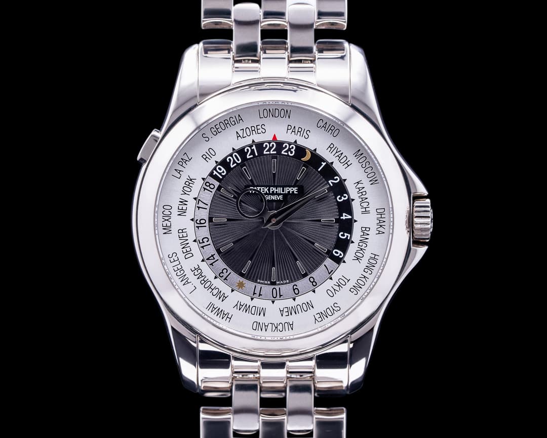 Patek Philippe World Time 5130/1G 18K White Gold / 18K White Gold Bracelet