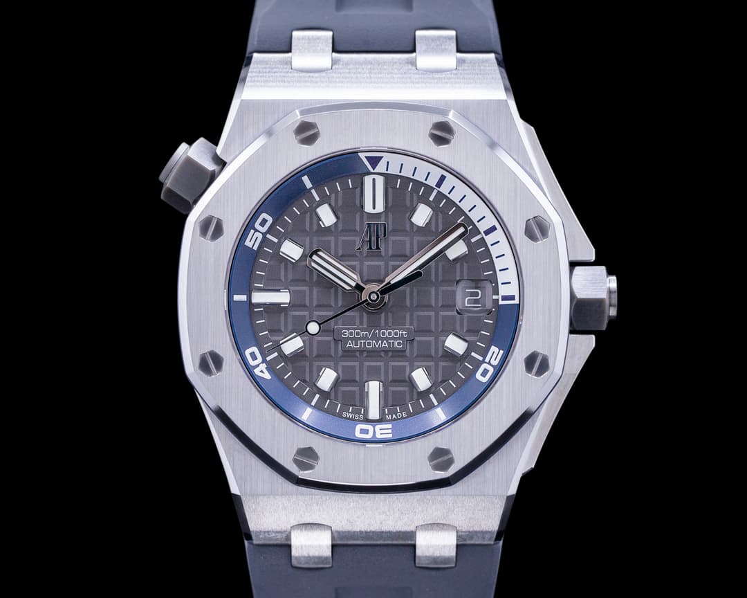Audemars Piguet Royal Oak Offshore 15720ST Diver Grey Dial