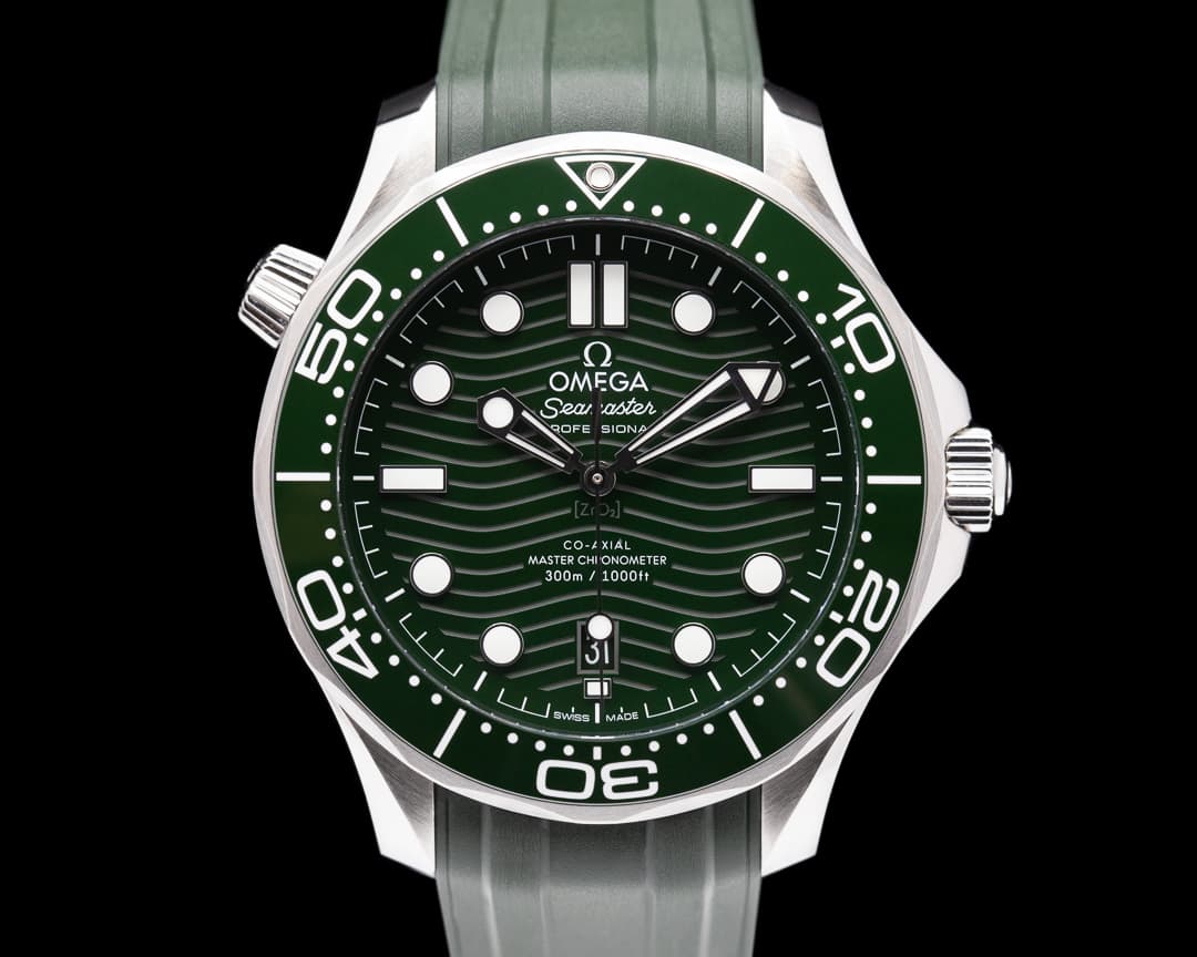 Omega Seamaster Green dial Diver 300M Co-Axial Master Chronometer Ceramic 2023