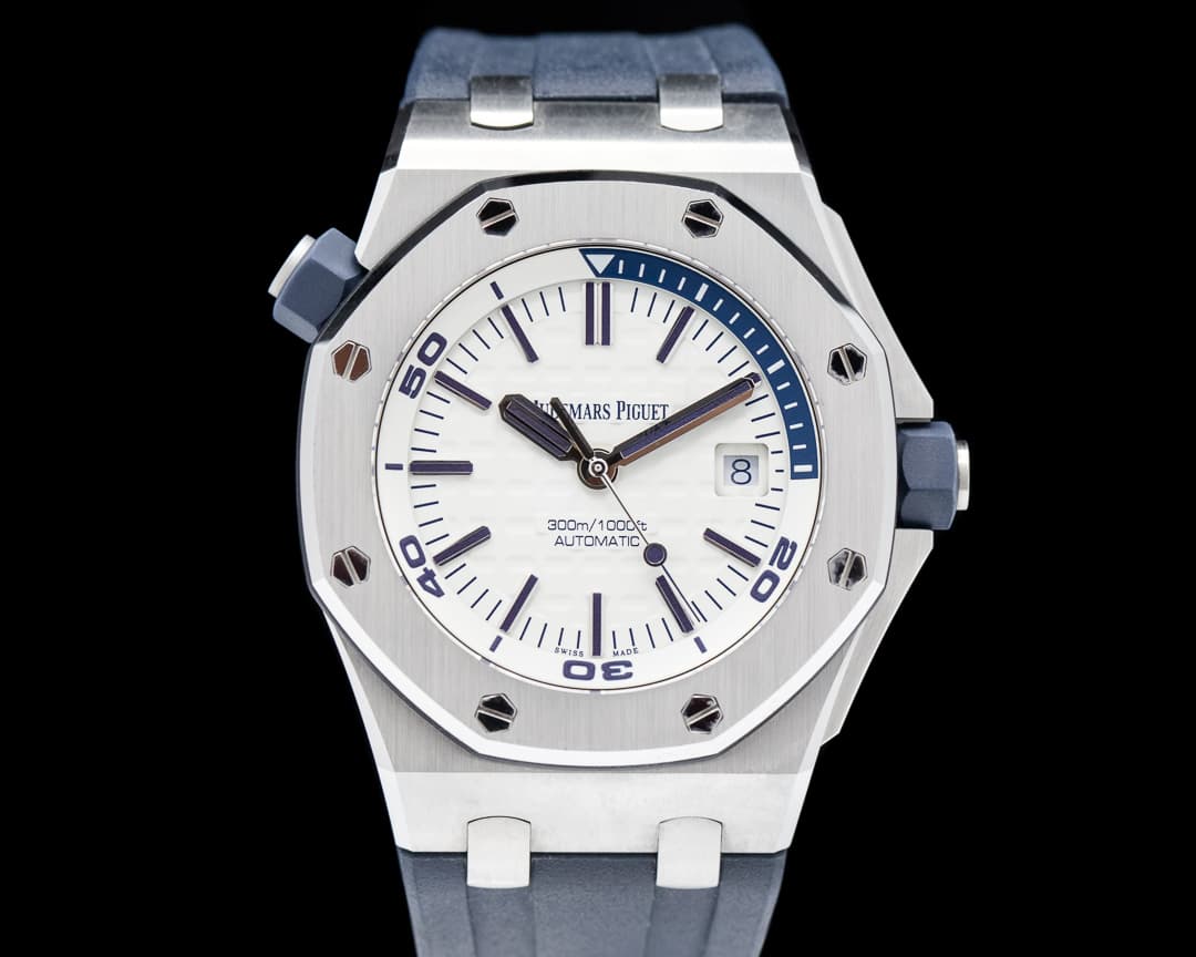 Audemars Piguet Royal Oak Offshore 15710ST Diver White Dial 