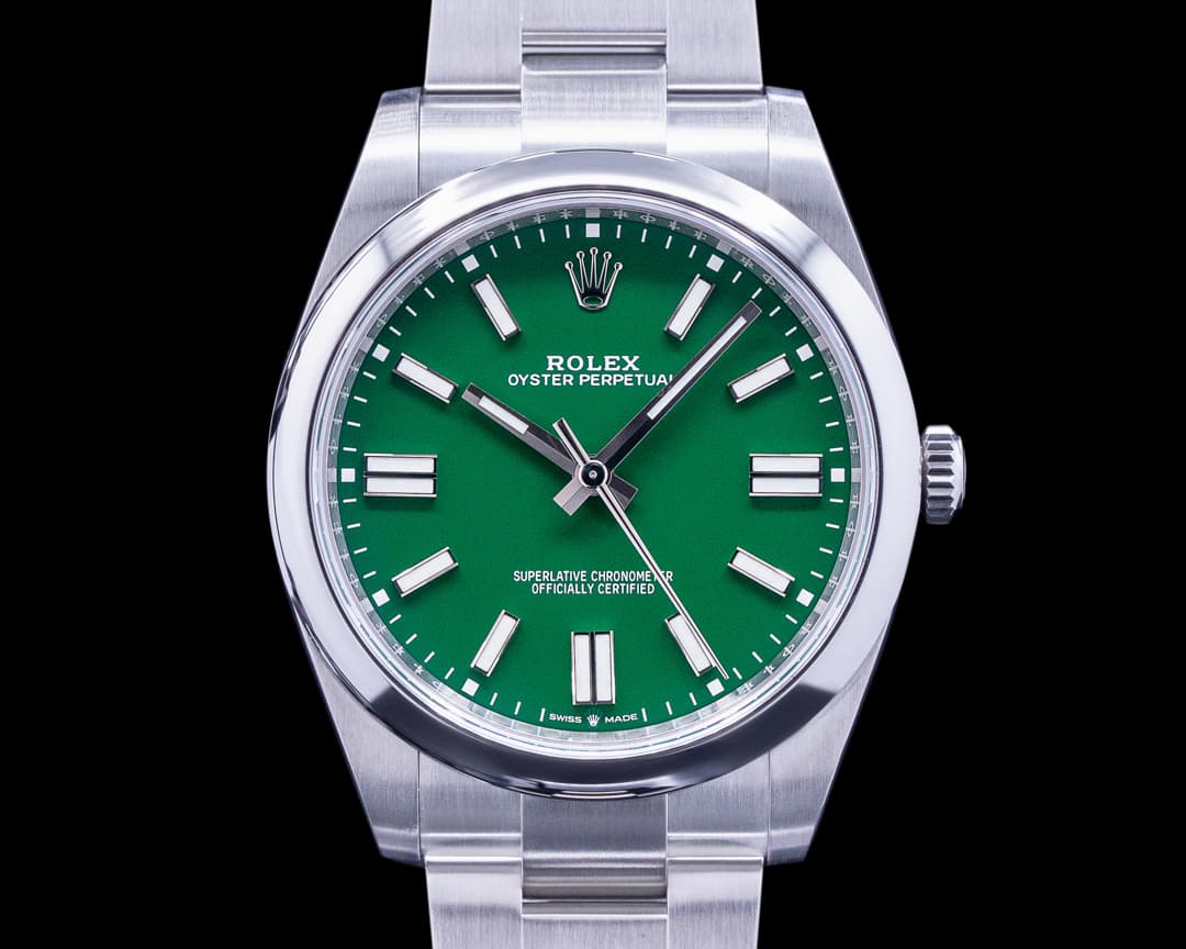 Rolex Oyster Perpetual 124300 41mm SS / Green Dial 