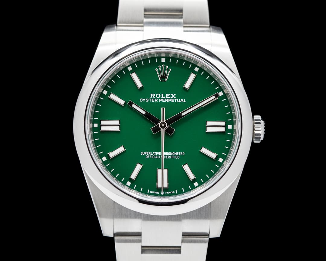 Rolex Oyster Perpetual 124300 41mm SS / Green Dial 