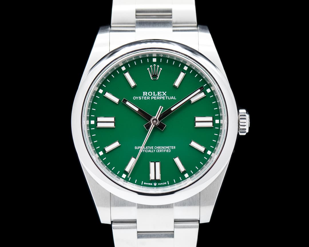 Rolex Oyster Perpetual 124300 41mm SS / Green Dial 