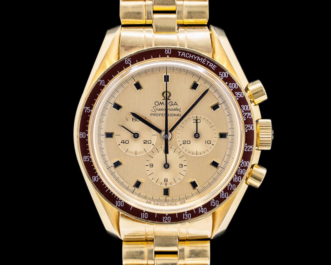Omega Vintage Speedmaster Apollo 11 18K Yellow Gold NICE 