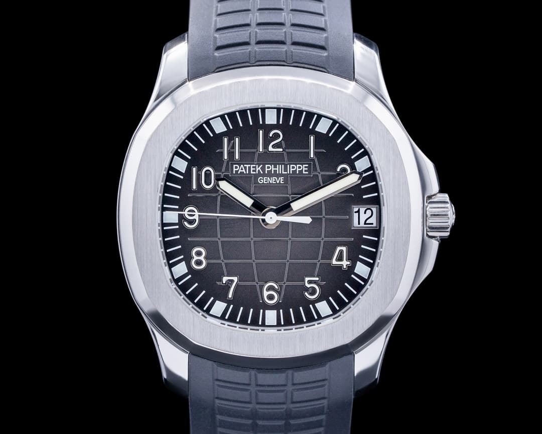 Patek Philippe Aquanaut 5165A Mid Size RARE 