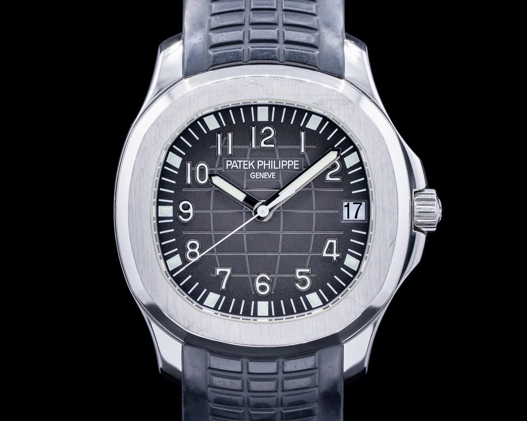Patek Philippe Aquanaut 5165A Mid Size RARE 