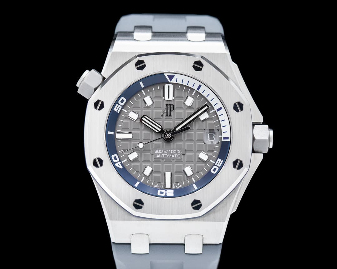 Audemars Piguet Royal Oak Offshore 15720ST Diver Grey Dial