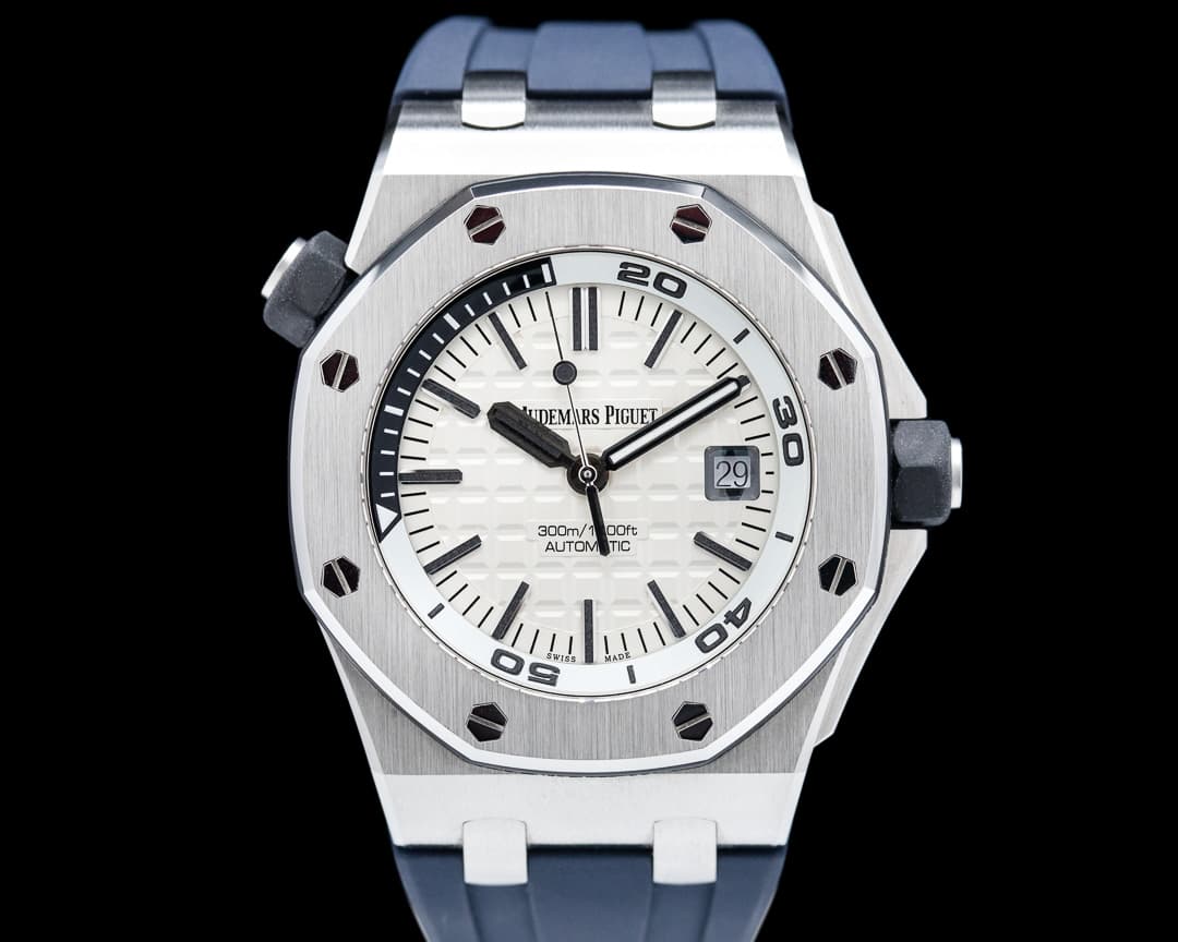 Audemars Piguet Royal Oak Offshore 15710ST Diver White Dial 