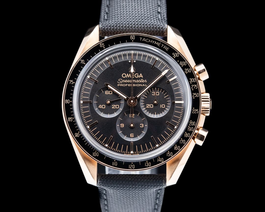 Omega Speedmaster Moonwatch Professional Sedna Gold 2022