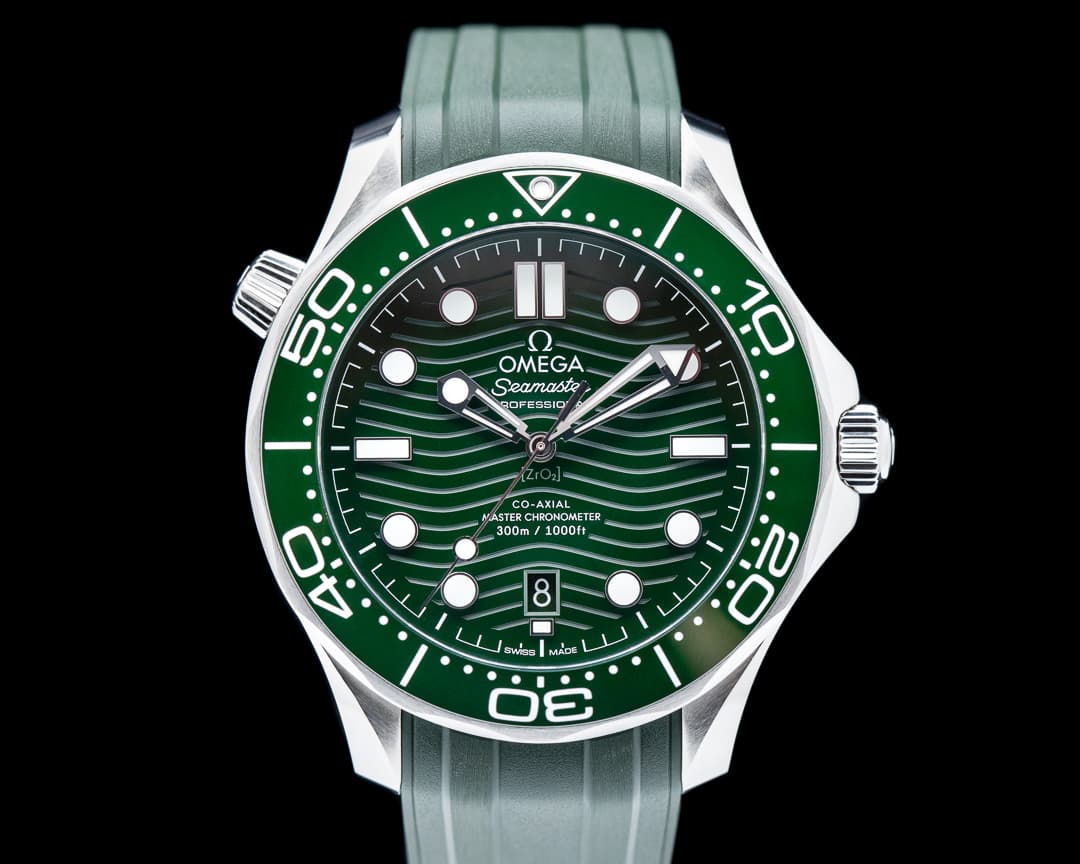 Omega Seamaster Green dial Diver 300M Co-Axial Master Chronometer Ceramic 2023