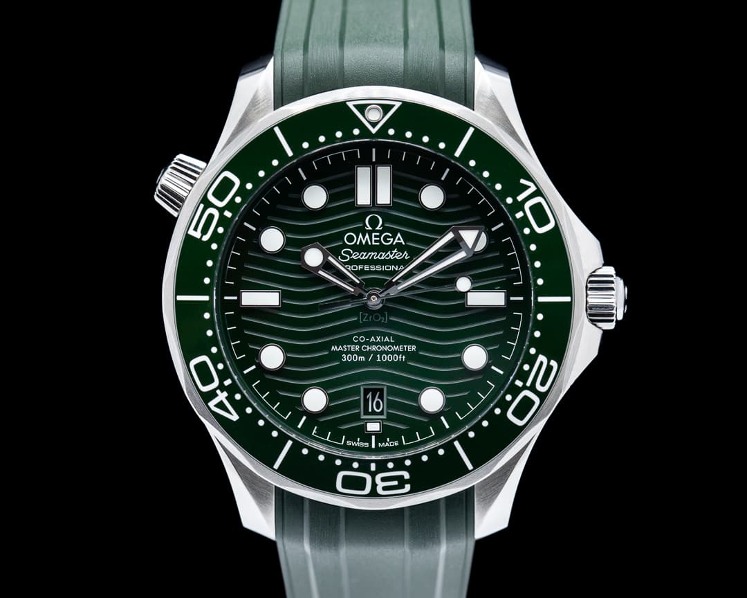 Omega Seamaster Green dial Diver 300M Co-Axial Master Chronometer Ceramic 2023