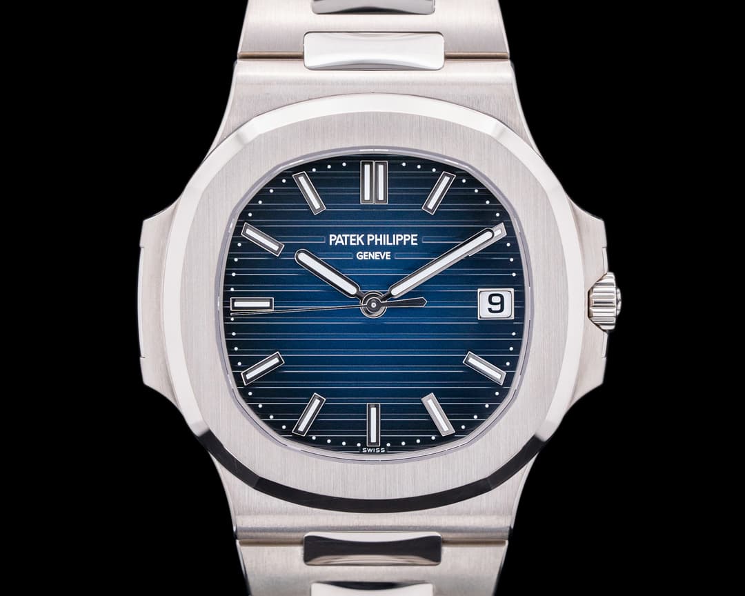 Patek Philippe Jumbo Nautilus 5811/1G Blue Dial White Gold UNWORN 2023