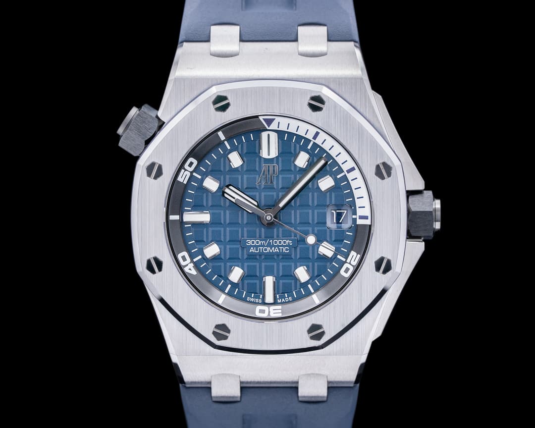 Audemars Piguet Royal Oak Offshore 15720ST Diver Blue Dial