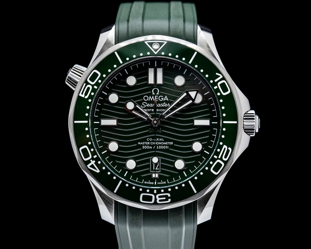 Omega Seamaster Diver 300M Co-Axial Master Chronometer Ceramic UNWORN
