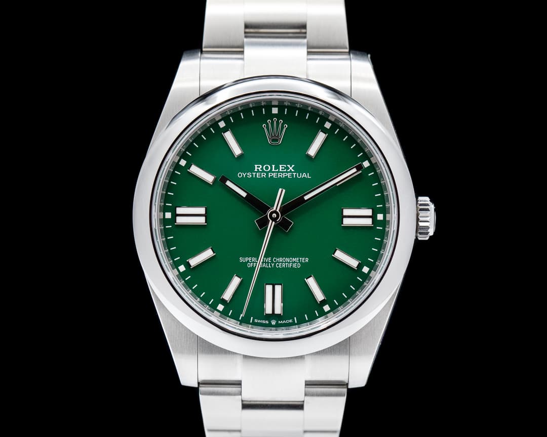 Rolex Oyster Perpetual 124300 41mm SS / Green Dial UNWORN