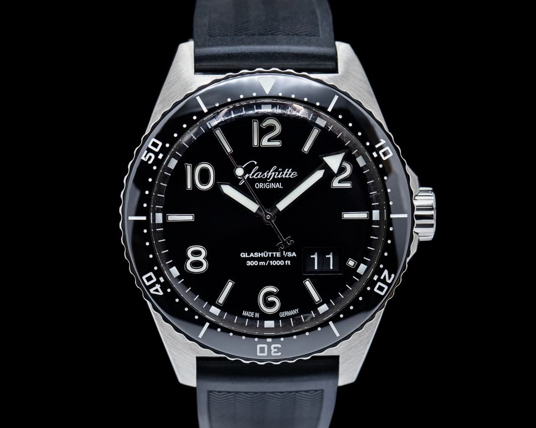 Glashutte Original SeaQ Panorama Date Black Dial SS 