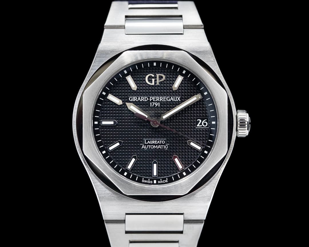 Girard Perregaux Laureato Automatic 42mm SS 