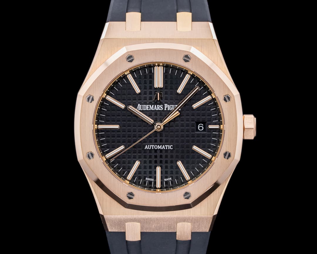 Audemars Piguet Royal Oak 15400OR Jumbo Black Dial 18K Rose Gold/Rubber Strap