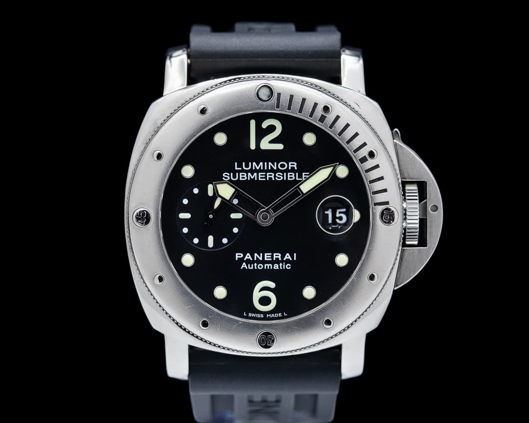 Panerai Luminor Submersible 