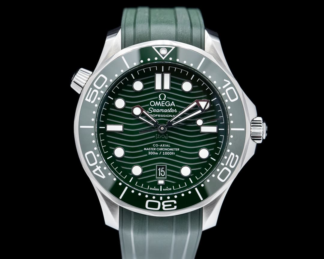 Omega Seamaster Green dial Diver 300M Co-Axial Master Chronometer Ceramic 2023