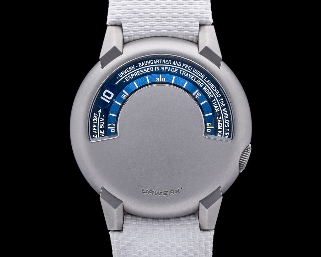 URWERK UR-102 Reloaded Titanium Limited Edition