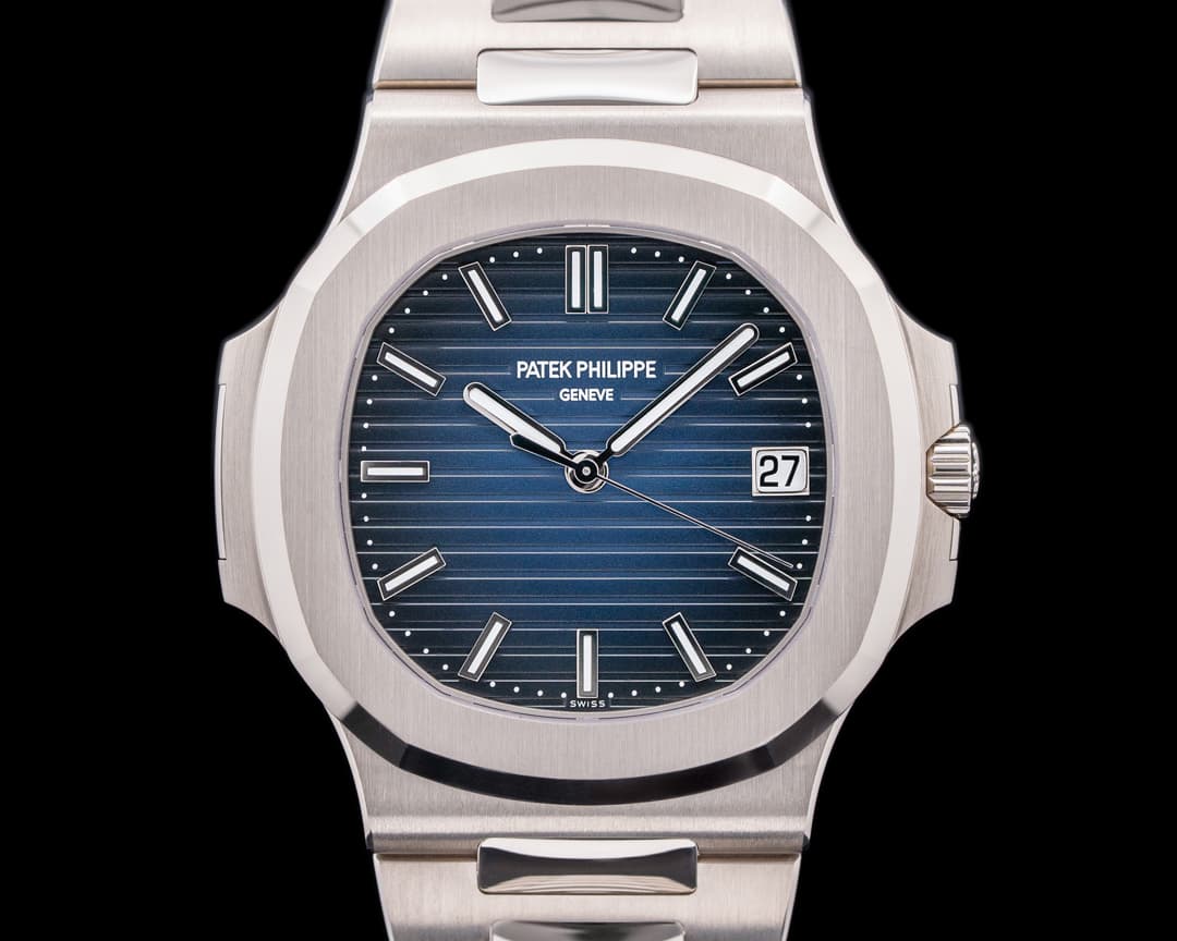 Patek Philippe Jumbo Nautilus 5811/1G Blue Dial White Gold