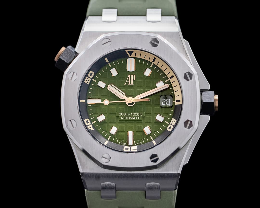 Audemars Piguet Royal Oak Offshore 15720ST Diver Green Dial