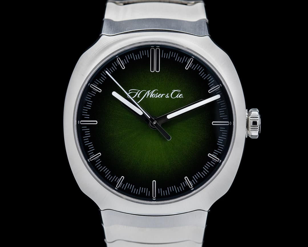 H. Moser and Cie. Moser Streamliner Centre Seconds Green Dial