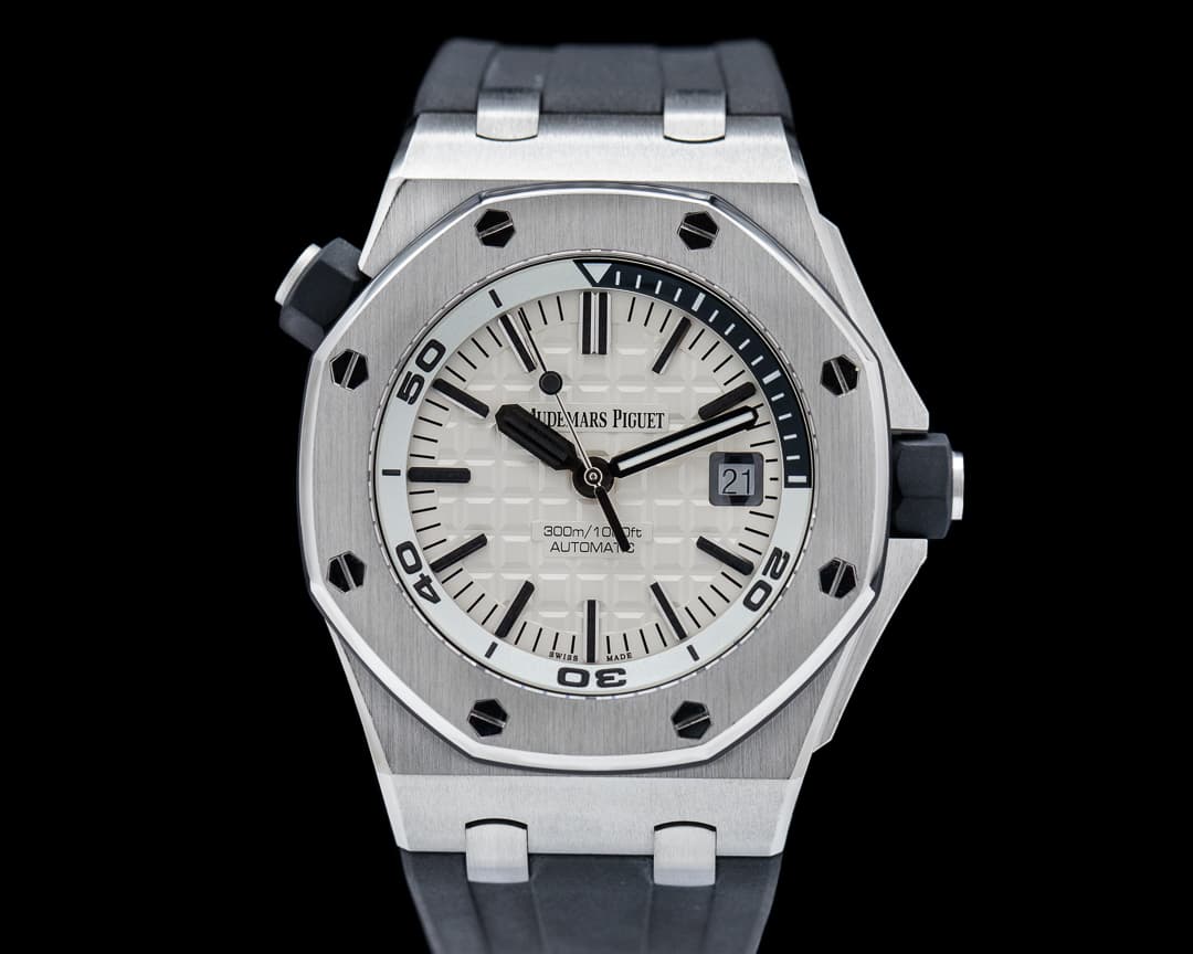 Audemars Piguet Royal Oak 15710ST Offshore Diver White/ Rubber 