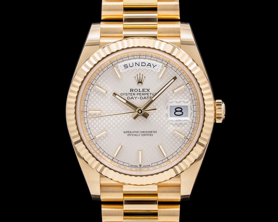 Rolex Day Date Presidential Silver Motif Dial / Yellow Gold 40MM 