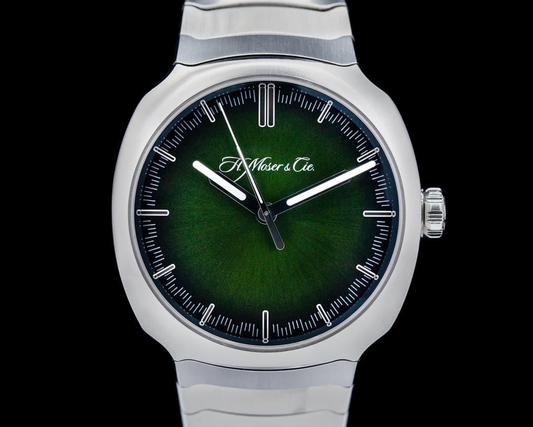 H. Moser and Cie. Moser Streamliner Centre Seconds Green Dial