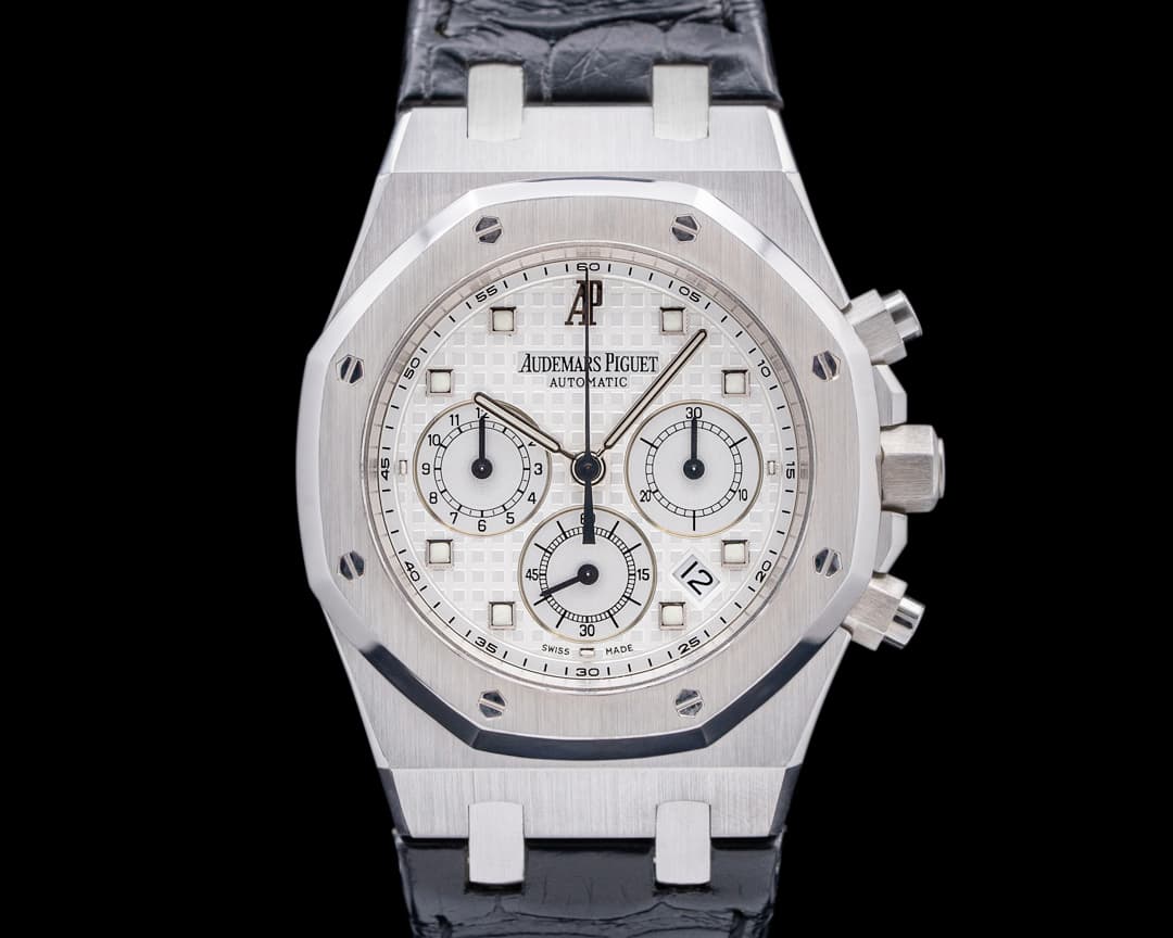 Audemars Piguet Royal Oak 26022BC Chronograph 18K White Gold / Alligator