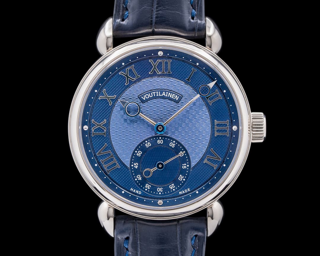 Kari Voutilainen Vingt-8 white opaline dial Roman Numerals 18k White Gold