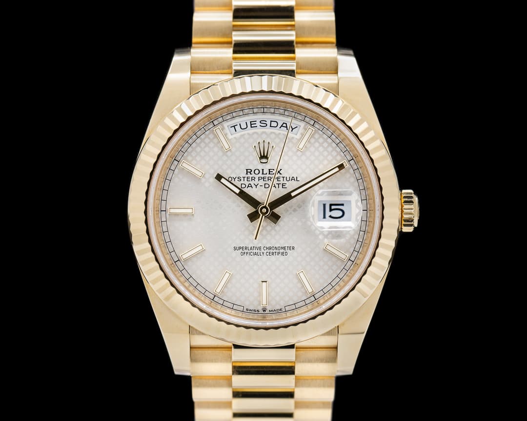 Rolex Day Date Presidential Silver Motif Dial / Yellow Gold 40MM 