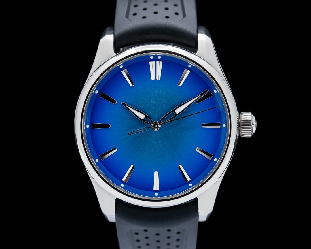 H. Moser and Cie. Pioneer Center Seconds Arctic Blue Fume