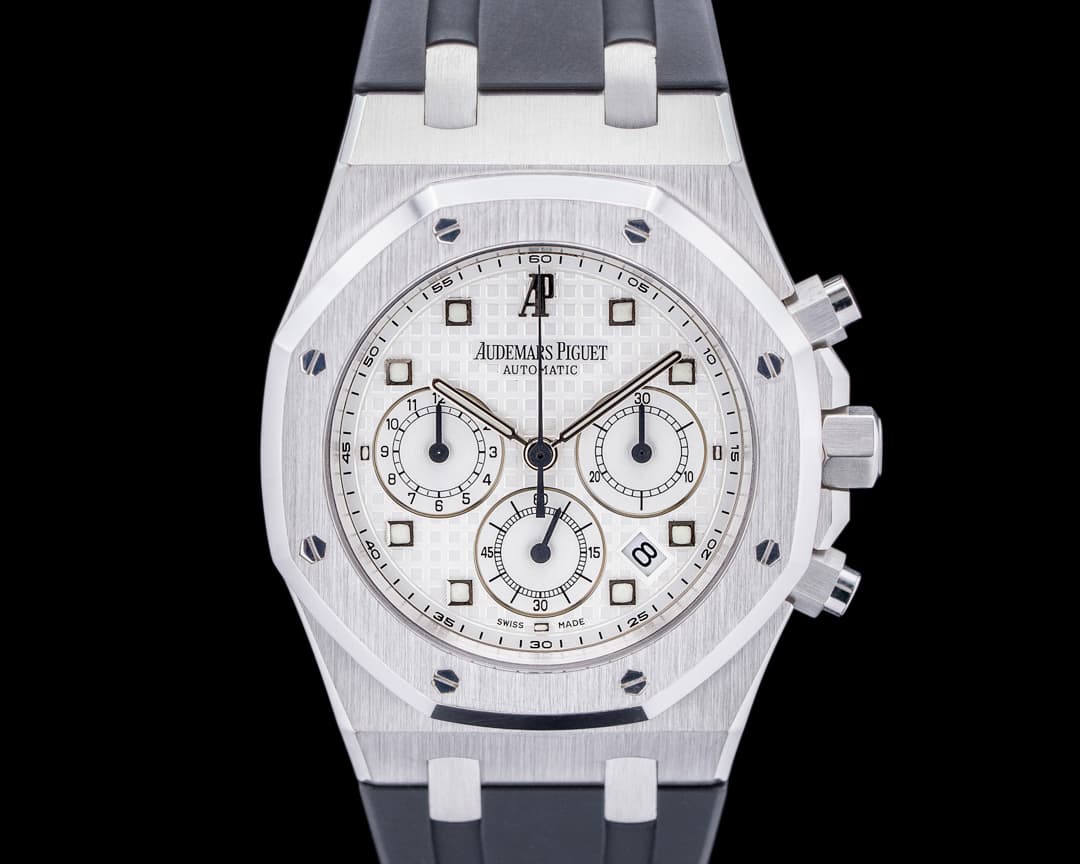 Audemars Piguet Royal Oak 26022BC Chronograph 18K White Gold / Rubber