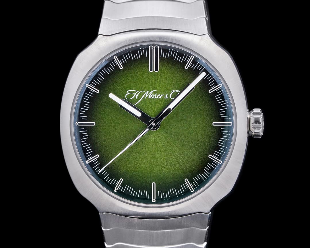 H. Moser and Cie. Moser Streamliner Centre Seconds Green Dial