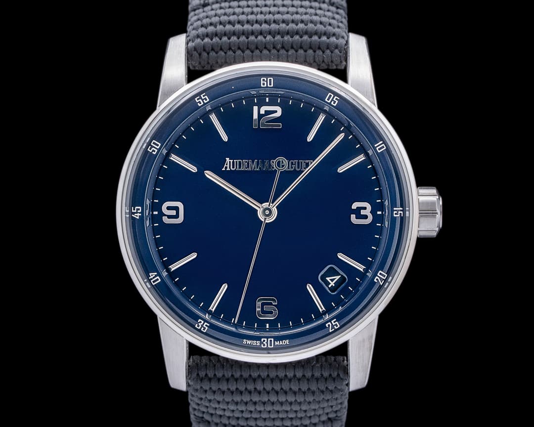 Audemars Piguet Code 11.59 Automatic 18k White Gold / Blue Dial