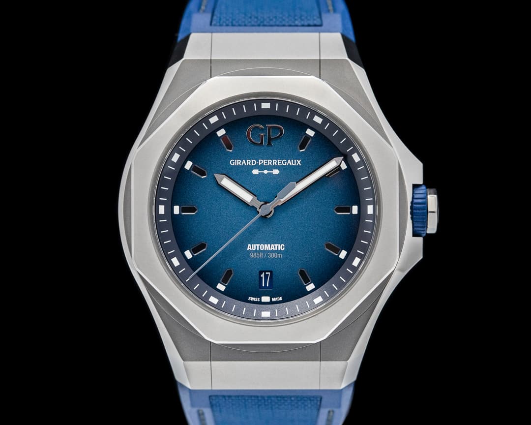 Girard Perregaux Laureato Absolute Ti 230 Blue SS / Rubber LIMITED