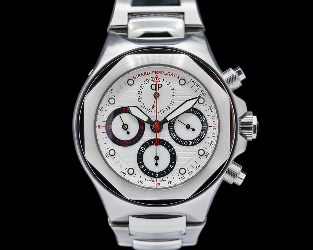 Girard Perregaux Laureato EVO3 White Dial SS / SS Bracelet