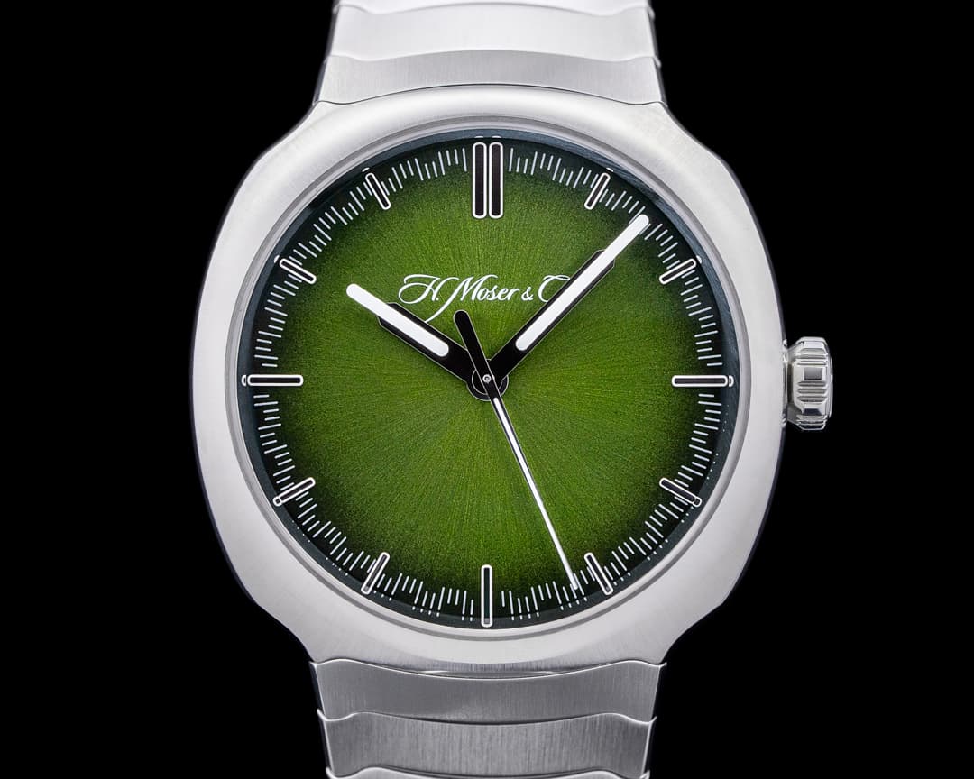 H. Moser and Cie. Moser Streamliner Centre Seconds Green Dial