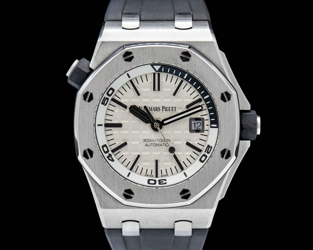 Audemars Piguet Royal Oak 15710ST Offshore Diver White Dial / Rubber