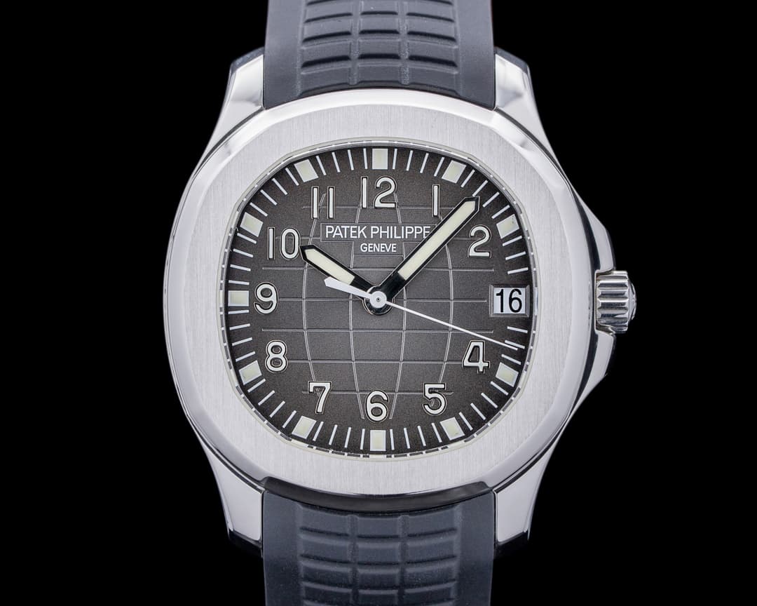 Patek Philippe Aquanaut 5165A Mid Size RARE