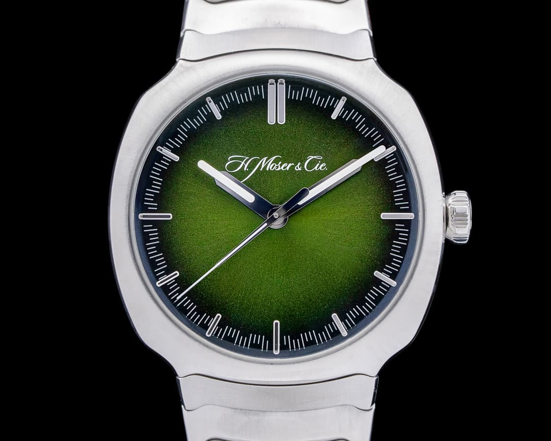H. Moser and Cie. Moser Streamliner Centre Seconds Green Dial