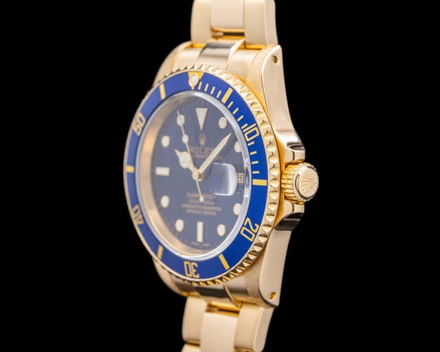 Rolex 16618 Submariner Blue Dial 18K Yellow Gold 16618 for Sale ...