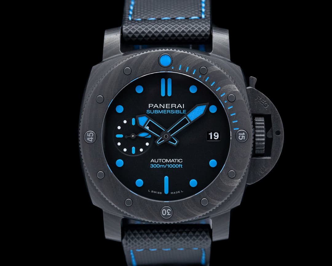 Panerai Luminor Submersible Carbotech 42MM 3 Days Automatic