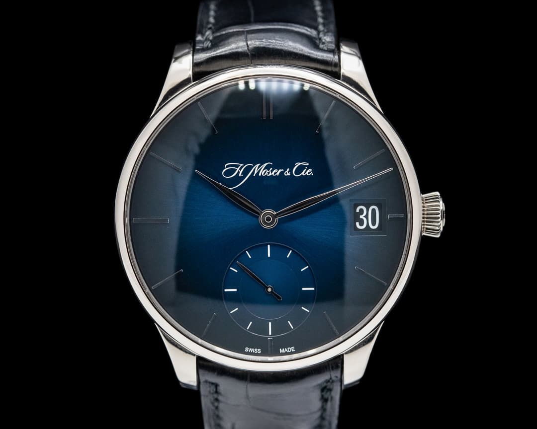 H. Moser and Cie. Venturer Big Date 18K White Gold Midnight Blue Fumé Dial