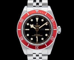 Heritage Black Bay Red SS / Bracelet 2024
