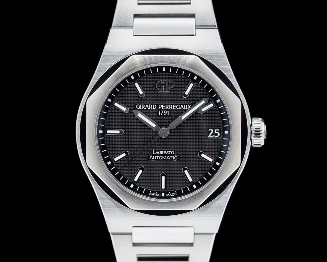 Girard Perregaux Laureato Automatic SS Black Dial 2025